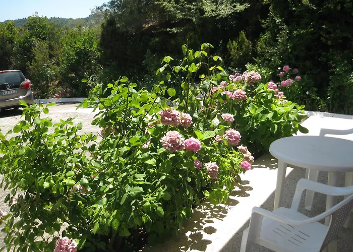 Bellina * Agia Paraskevi (Skiathos)